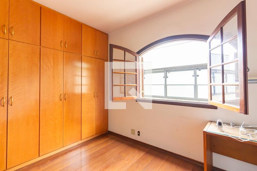 Casa, 4 quartos, 262 m² - Foto 41