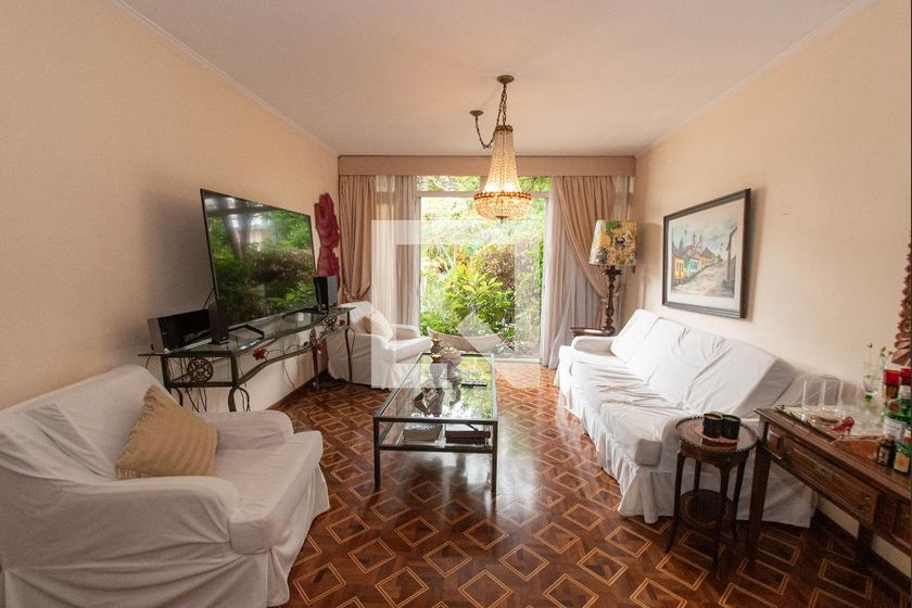 Casa, 3 quartos, 259 m² - Foto 1