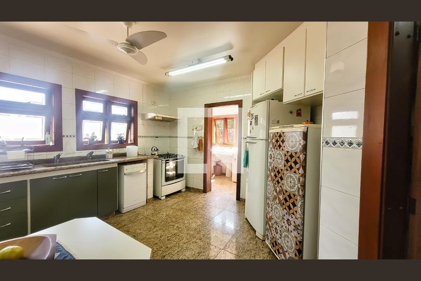 Casa à Venda - Mansões Santo Antônio, 4 Quartos,  350 m2 em , Campinas - sp | SoloBR