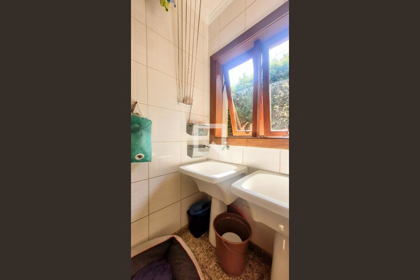Casa à Venda - Mansões Santo Antônio, 4 Quartos,  350 m2 em , Campinas - sp | SoloBR
