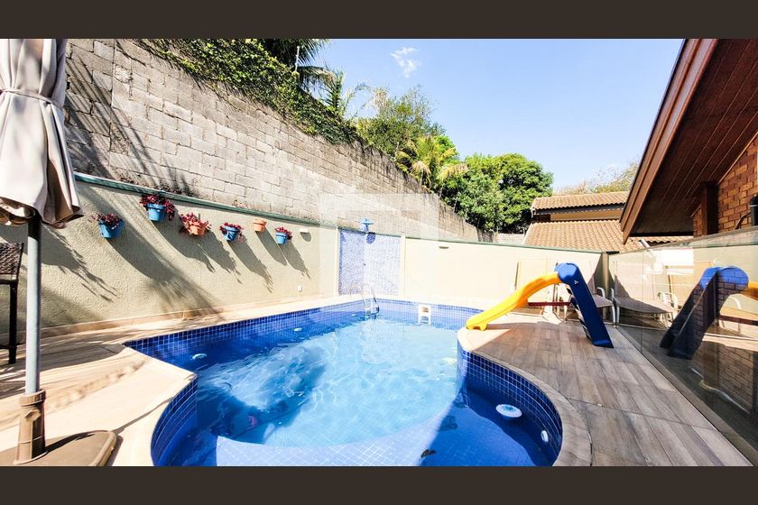 Casa à Venda - Mansões Santo Antônio, 4 Quartos,  350 m2 em , Campinas - sp | SoloBR