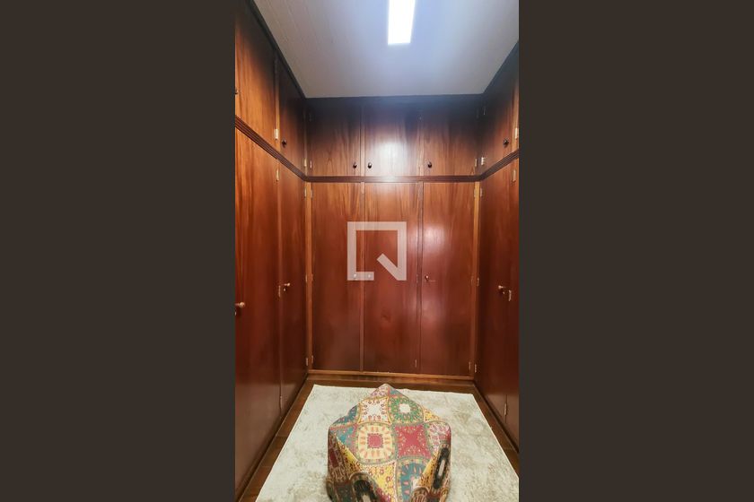 Casa à Venda - Mansões Santo Antônio, 4 Quartos,  350 m2 em , Campinas - sp | SoloBR
