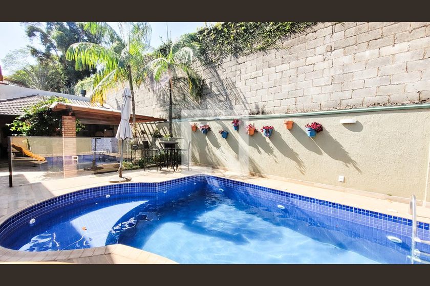 Casa à Venda - Mansões Santo Antônio, 4 Quartos,  350 m2 em , Campinas - sp | SoloBR