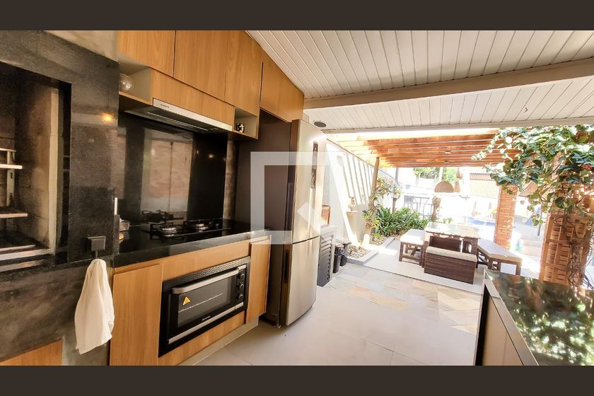 Casa à Venda - Mansões Santo Antônio, 4 Quartos,  350 m2 em , Campinas - sp | SoloBR