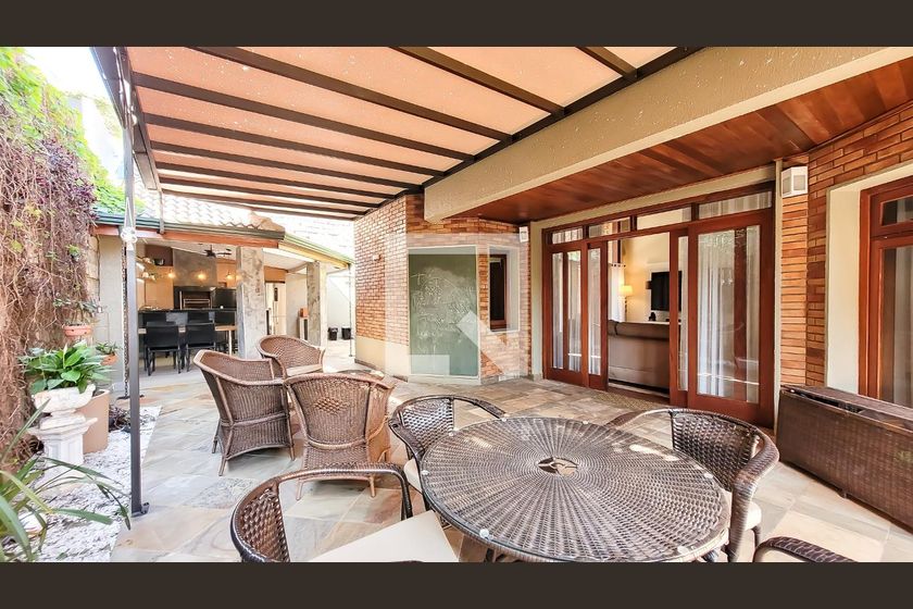 Casa à Venda - Mansões Santo Antônio, 4 Quartos,  350 m2 em , Campinas - sp | SoloBR