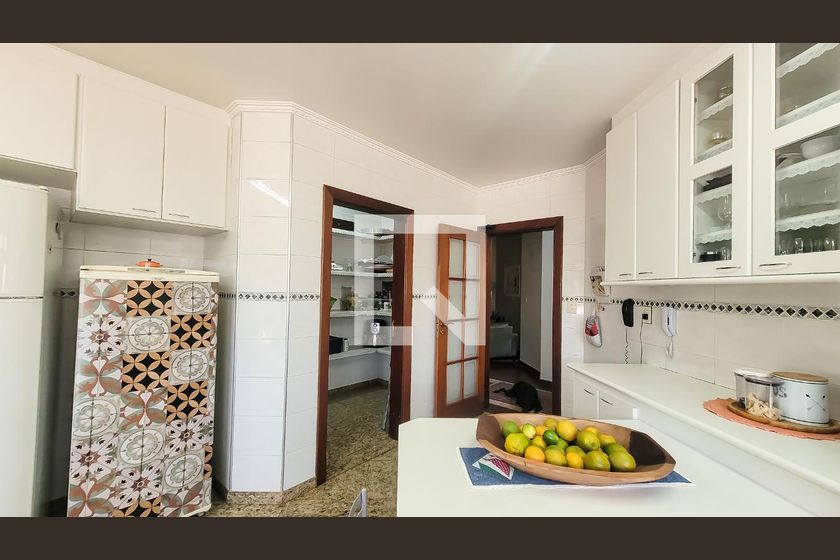 Casa à Venda - Mansões Santo Antônio, 4 Quartos,  350 m2 em , Campinas - sp | SoloBR