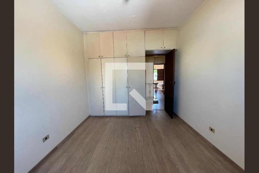 Casa, 3 quartos, 243 m² - Foto 24