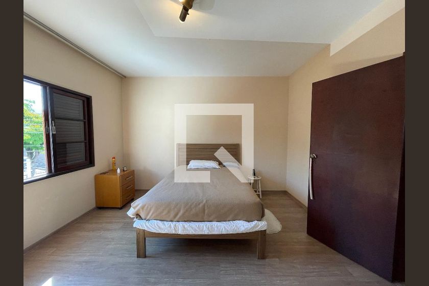 Casa, 3 quartos, 243 m² - Foto 42