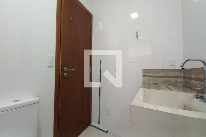 Casa à Venda - Swiss Park, 4 Quartos,  323 m2 em , Campinas - sp | SoloBR