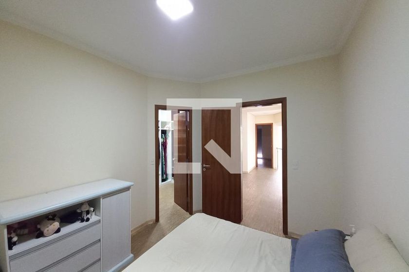 Casa à Venda - Swiss Park, 4 Quartos,  323 m2 em , Campinas - sp | SoloBR