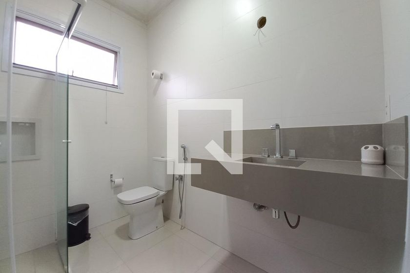 Casa à Venda - Swiss Park, 4 Quartos,  323 m2 em , Campinas - sp | SoloBR