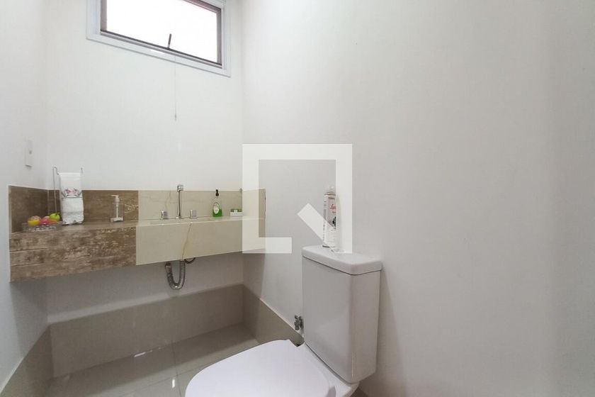 Casa à Venda - Swiss Park, 4 Quartos,  323 m2 em , Campinas - sp | SoloBR
