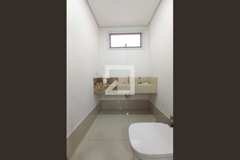 Casa à Venda - Swiss Park, 4 Quartos,  323 m2 em , Campinas - sp | SoloBR