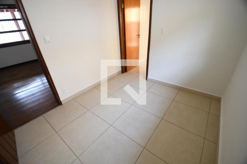 Casa à Venda - Barão Geraldo - Centro, 4 Quartos,  270 m2 em , Campinas - sp | SoloBR