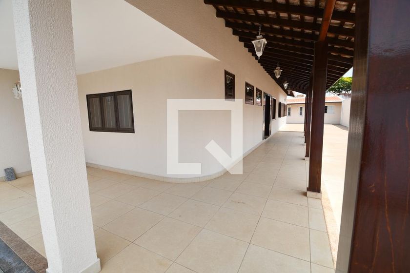 Casa à Venda - Barão Geraldo - Centro, 4 Quartos,  270 m2 em , Campinas - sp | SoloBR