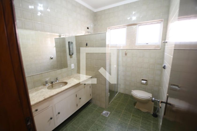 Casa à Venda - Barão Geraldo - Centro, 4 Quartos,  270 m2 em , Campinas - sp | SoloBR