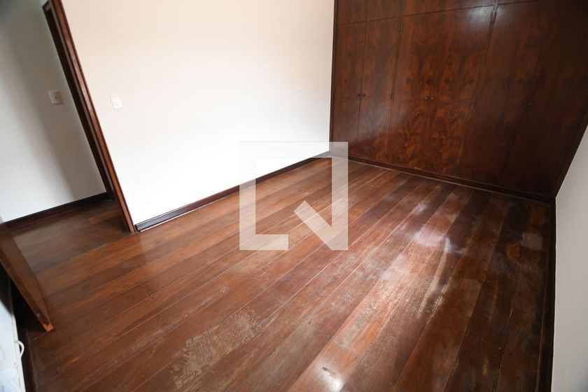 Casa à Venda - Barão Geraldo - Centro, 4 Quartos,  270 m2 em , Campinas - sp | SoloBR