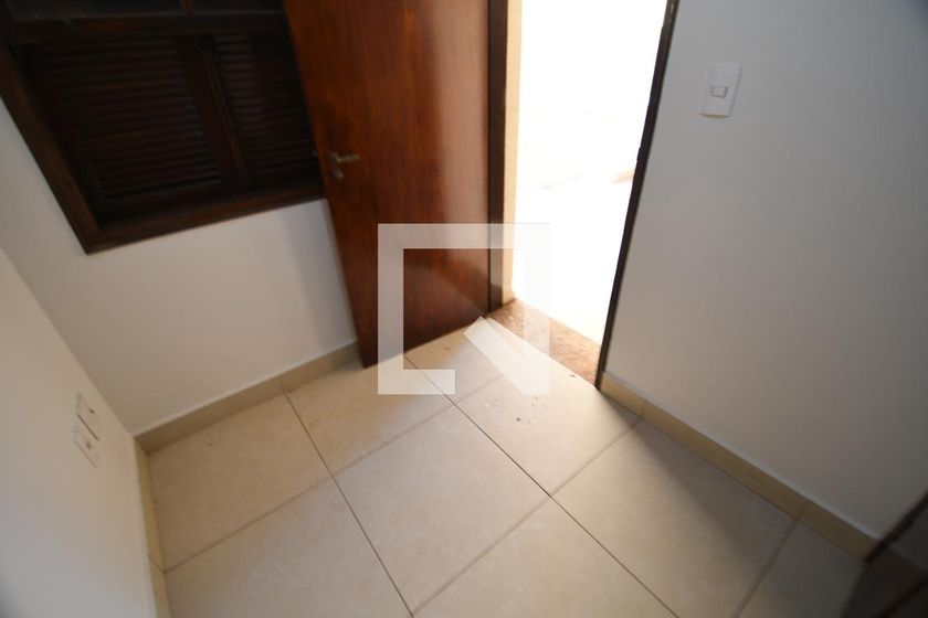 Casa à Venda - Barão Geraldo - Centro, 4 Quartos,  270 m2 em , Campinas - sp | SoloBR