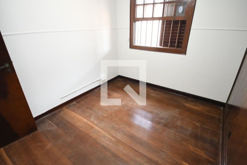Casa à Venda - Barão Geraldo - Centro, 4 Quartos,  270 m2 em , Campinas - sp | SoloBR