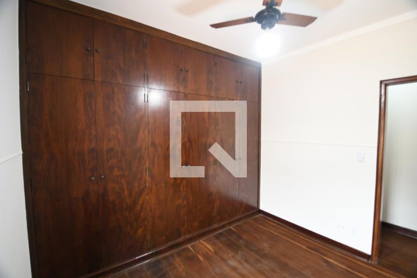 Casa à Venda - Barão Geraldo - Centro, 4 Quartos,  270 m2 em , Campinas - sp | SoloBR