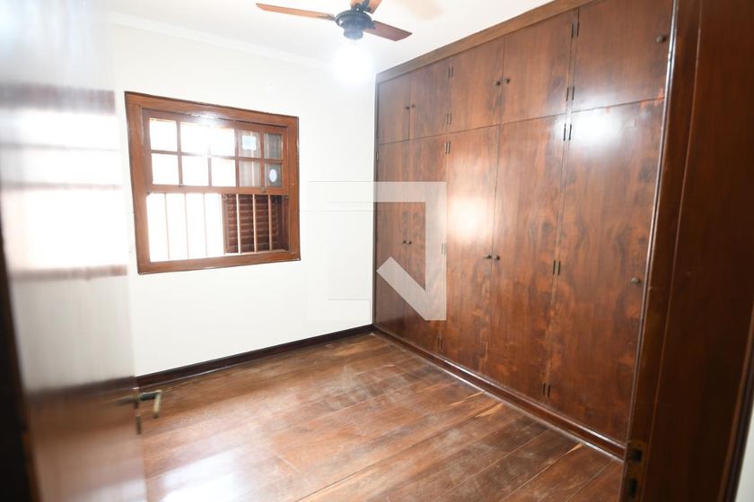 Casa à Venda - Barão Geraldo - Centro, 4 Quartos,  270 m2 em , Campinas - sp | SoloBR