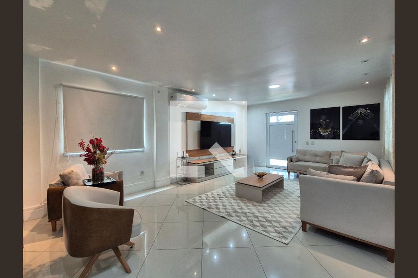 Casa, 5 quartos, 630 m² - Foto 1