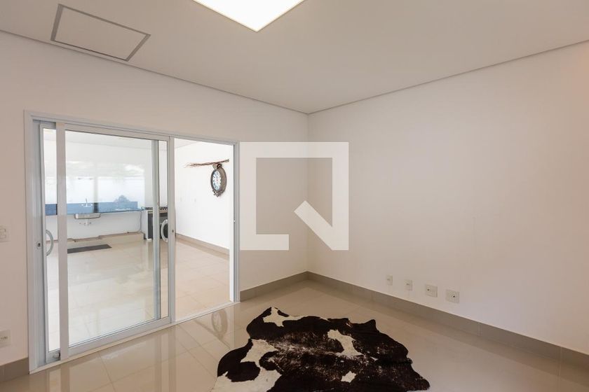 Casa à Venda - Lot. Alphaville Campinas, 5 Quartos,  482 m2 em , Campinas - sp | SoloBR