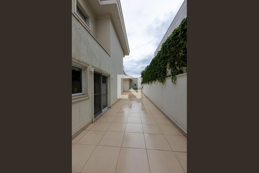 Casa à Venda - Lot. Alphaville Campinas, 5 Quartos,  482 m2 em , Campinas - sp | SoloBR