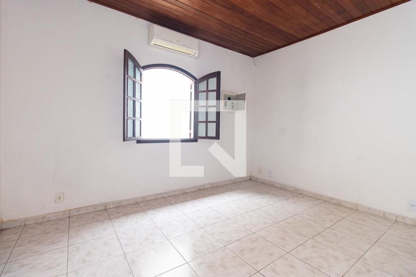Casa, 2 quartos, 240 m² - Foto 19