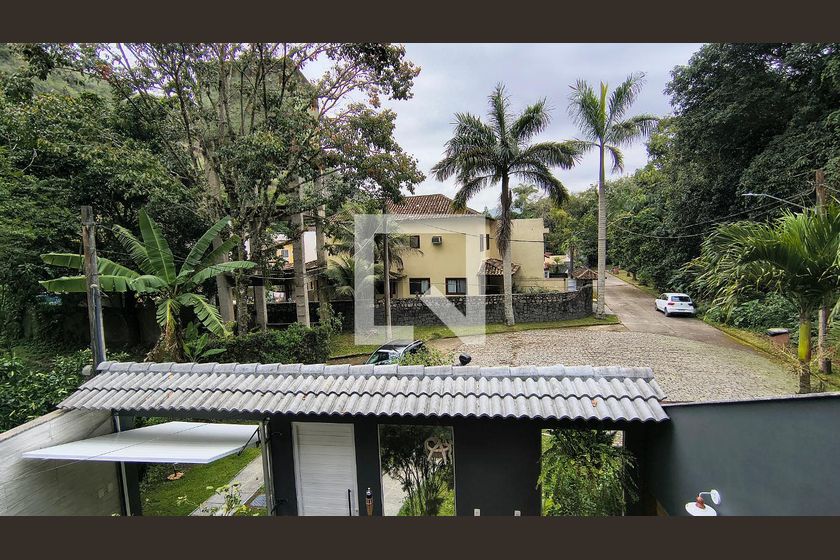 Casa, 4 quartos, 260 m² - Foto 47