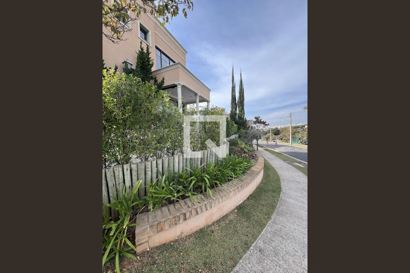 Casa à Venda - Res. Parque dos Alecrins, 4 Quartos,  370 m2 em , Campinas - sp | SoloBR