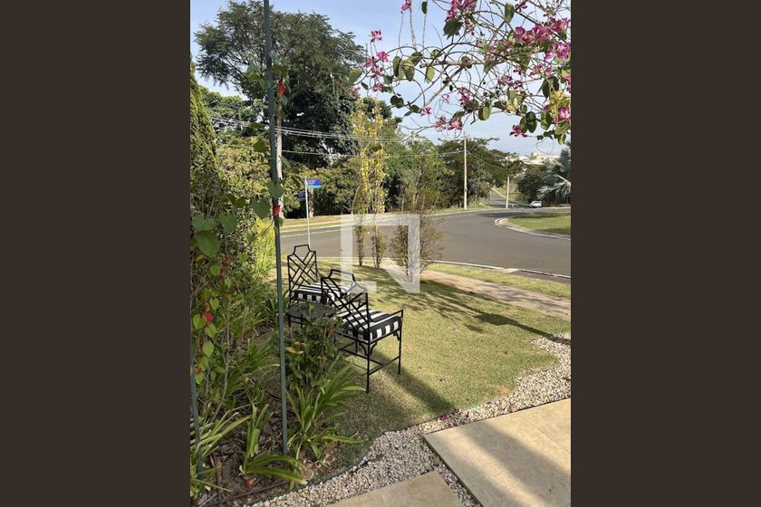 Casa à Venda - Res. Parque dos Alecrins, 4 Quartos,  370 m2 em , Campinas - sp | SoloBR