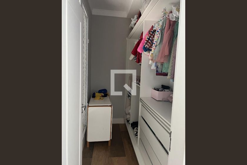 Casa à Venda - Res. Parque dos Alecrins, 4 Quartos,  370 m2 em , Campinas - sp | SoloBR