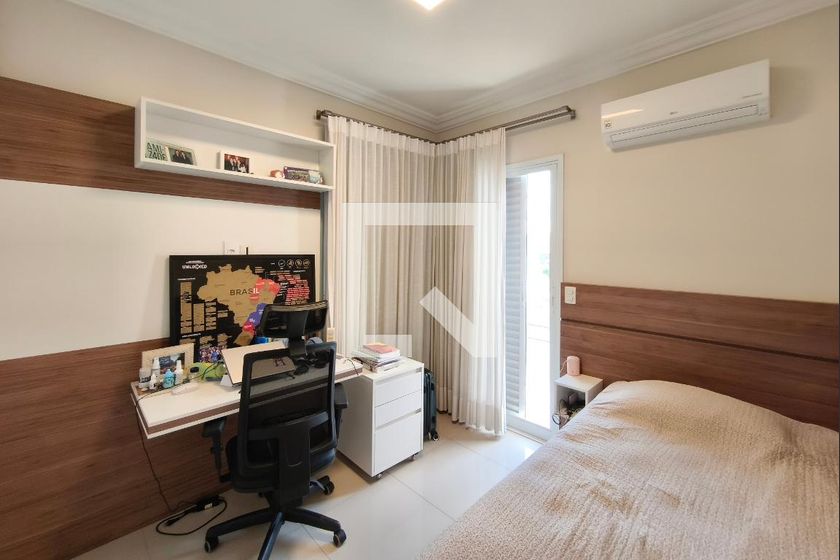 Casa à Venda - Swiss Park, 4 Quartos,  268 m2 em , Campinas - sp | SoloBR