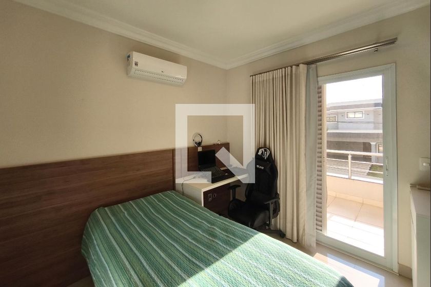 Casa à Venda - Swiss Park, 4 Quartos,  268 m2 em , Campinas - sp | SoloBR