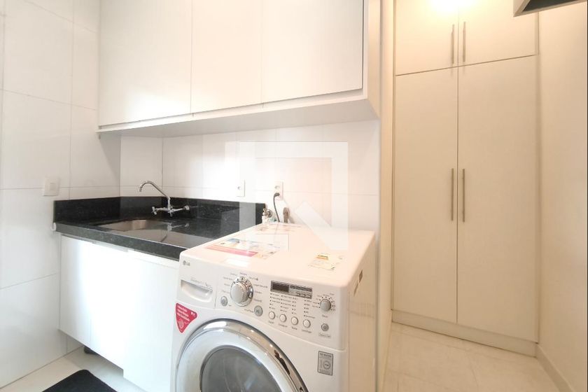 Casa à Venda - Swiss Park, 4 Quartos,  268 m2 em , Campinas - sp | SoloBR