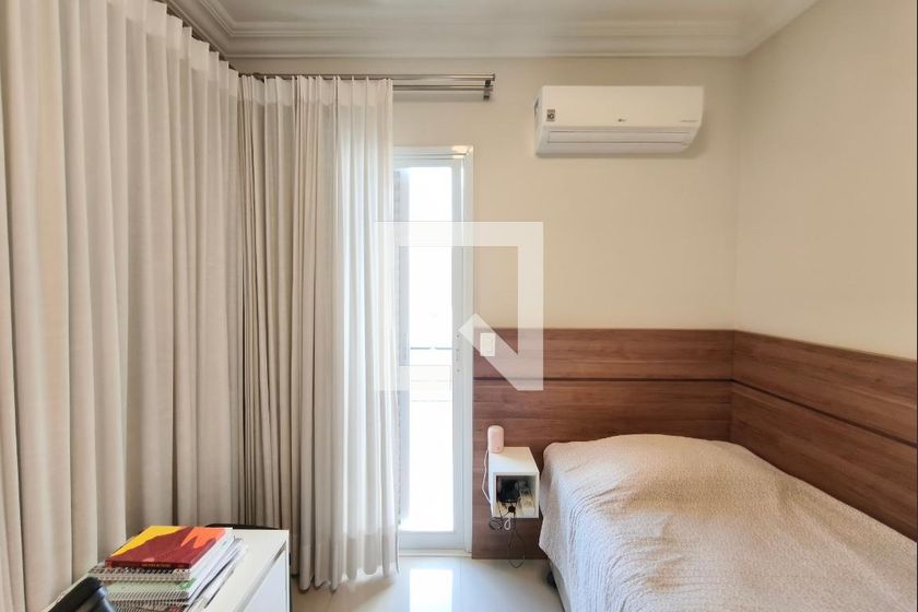 Casa à Venda - Swiss Park, 4 Quartos,  268 m2 em , Campinas - sp | SoloBR