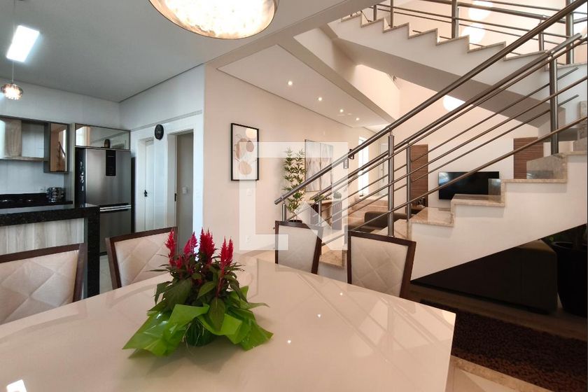 Casa à Venda - Swiss Park, 4 Quartos,  268 m2 em , Campinas - sp | SoloBR