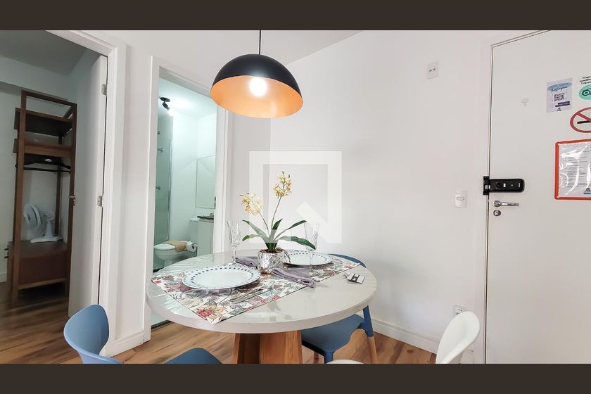 Apartamento à Venda - Centro, 1 Quarto,  40 m2 em , Campinas - sp | SoloBR
