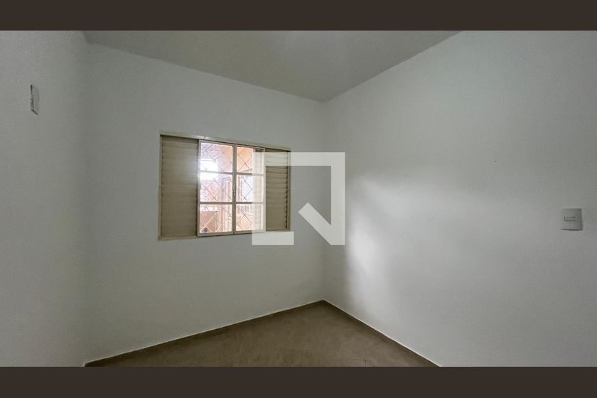 Casa à Venda - Taquaral, 2 Quartos,  230 m2 em , Campinas - sp | SoloBR