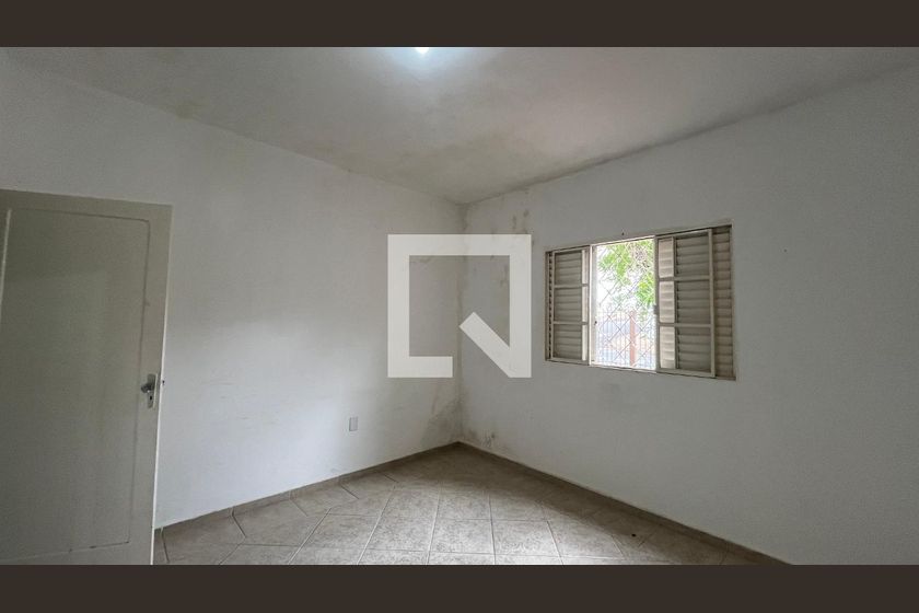 Casa à Venda - Taquaral, 2 Quartos,  230 m2 em , Campinas - sp | SoloBR