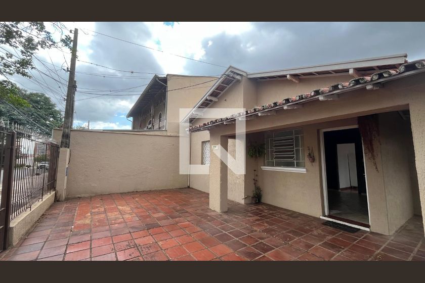 Casa à Venda - Taquaral, 2 Quartos,  230 m2 em , Campinas - sp | SoloBR