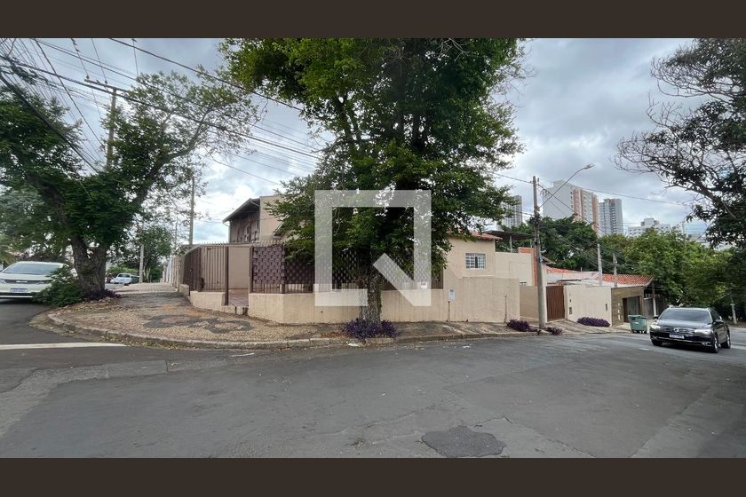 Casa à Venda - Taquaral, 2 Quartos,  230 m2 em , Campinas - sp | SoloBR