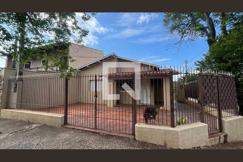 Casa à Venda - Taquaral, 2 Quartos,  230 m2 em , Campinas - sp | SoloBR