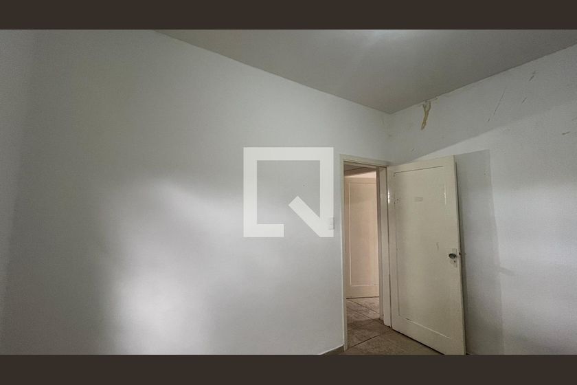 Casa à Venda - Taquaral, 2 Quartos,  230 m2 em , Campinas - sp | SoloBR