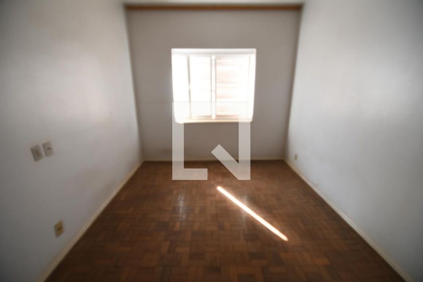 Casa à Venda - Taquaral, 5 Quartos,  370 m2 em , Campinas - sp | SoloBR