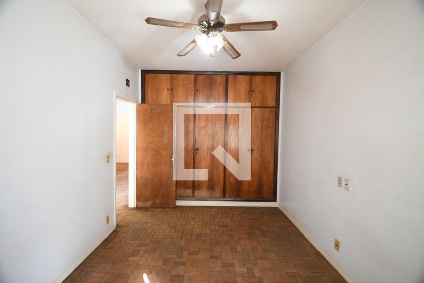 Casa à Venda - Taquaral, 5 Quartos,  370 m2 em , Campinas - sp | SoloBR