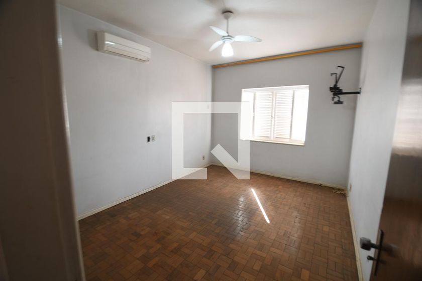 Casa à Venda - Taquaral, 5 Quartos,  370 m2 em , Campinas - sp | SoloBR