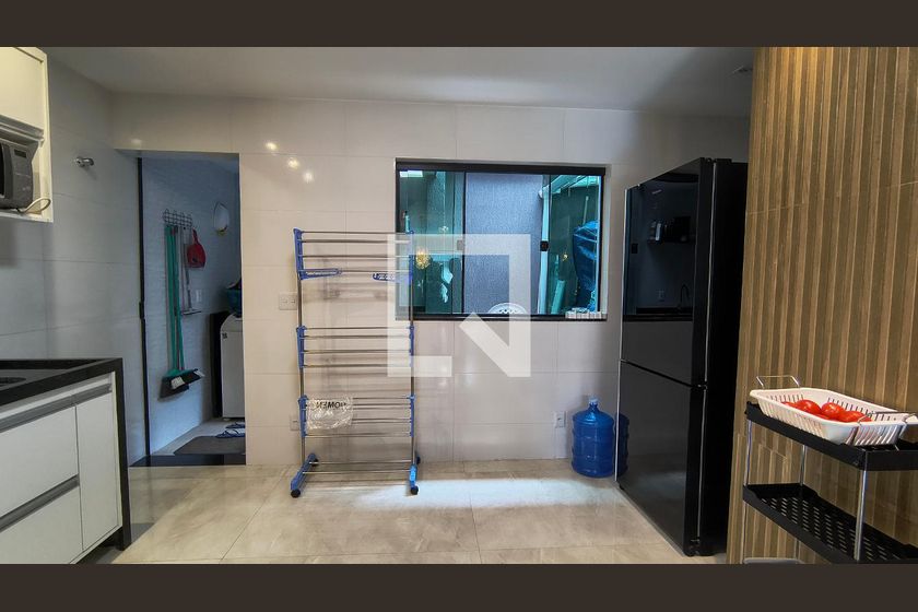 Casa, 3 quartos, 196 m² - Foto 44