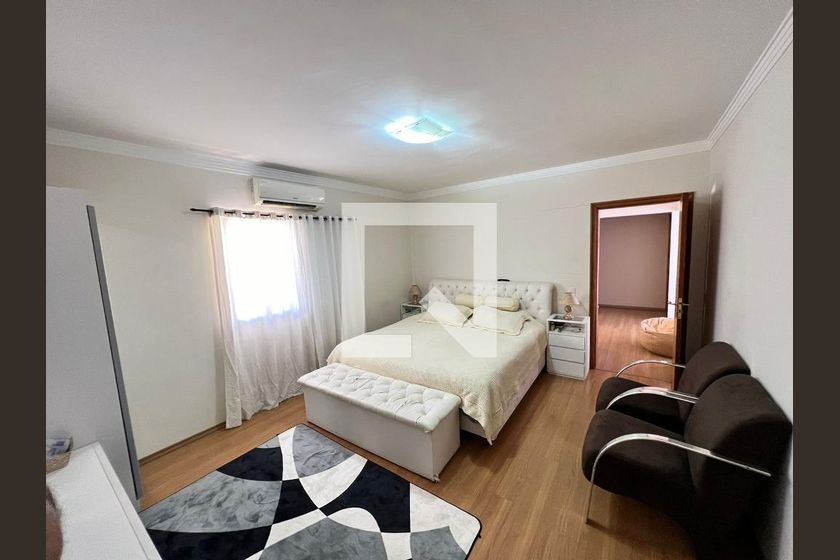 Casa à Venda - Swiss Park, 4 Quartos,  270 m2 em , Campinas - sp | SoloBR